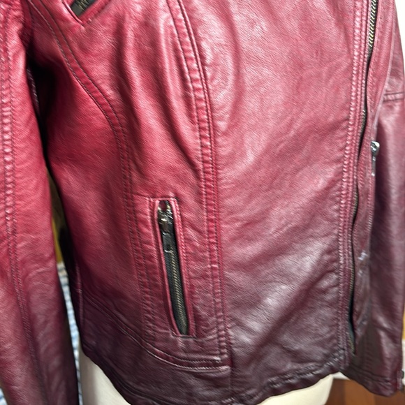 GUESS Red Vegan LeatherJacket - Picture 3 of 7